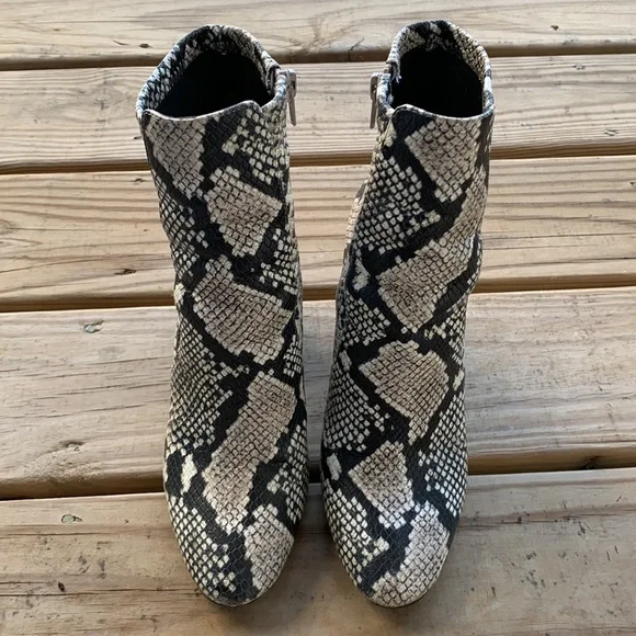 ALDO Aurella Ankle Boot - Picture 2 of 7